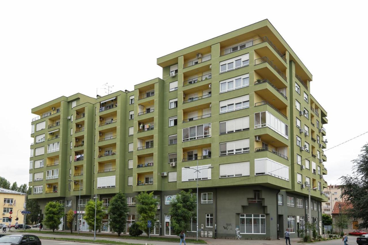 Apartment Promenada 30 ノヴィ・サド エクステリア 写真